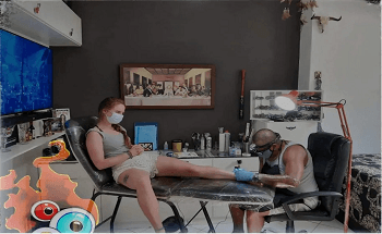 Studio tatuagema Estudio de tatuagem, iron tatuando